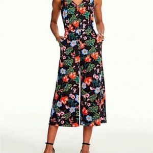 Ann Taylor Jumpsuit with Pockets Size 8